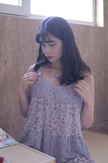 红衣男孩