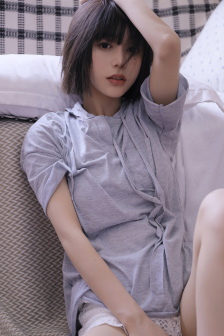 女邻居